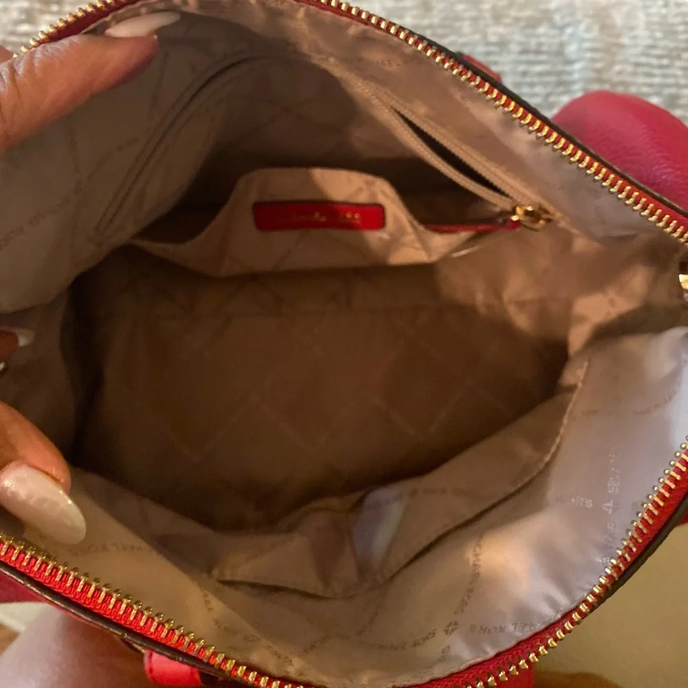 Michael Kors Red Shoulder Bag with Gold Accents - Picture 5 of 8
